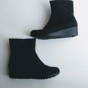 Cole Haan Suede Boots Waterproof size 6.5
